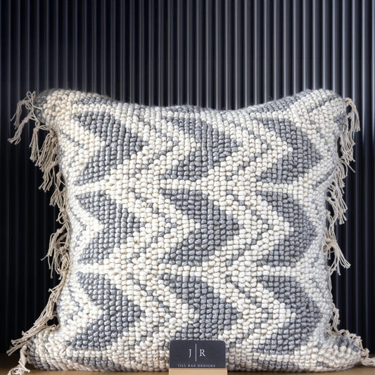 cream-gray-throw-pillow-interior-design-jill-rae-designs-ridgefield-ct